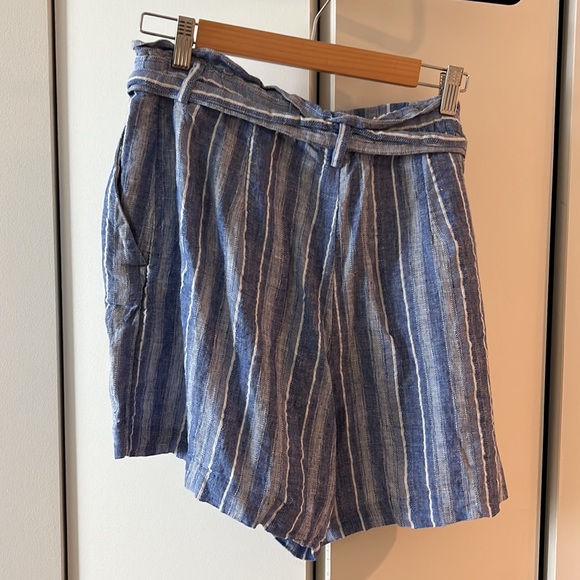 Linen shorts. - Picture 3 of 3